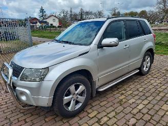 Schadeauto Suzuki Grand-vitara 4 Wheel drive + Apk 2008/11