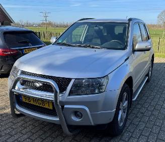Schadeauto Suzuki Grand-vitara 4 Wheel drive + Apk 2008/11