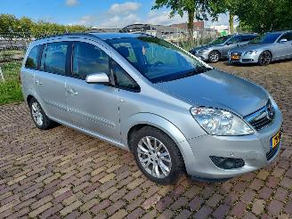 Auto incidentate Opel Zafira 7 persoons + apk 1.8 Temtation 2009/2