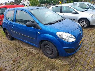 Damaged car Renault Twingo 1.2 Apk en Airco 2008/11