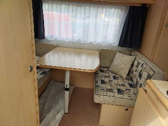 Chateau  390 + Voortent 4 persoons caravan picture 12
