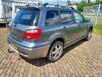 Mitsubishi Outlander 2.0 Benzine picture 3