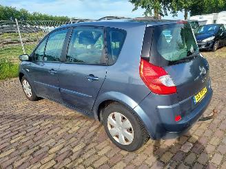 Renault Scenic 1.6 picture 4