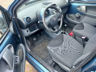 Toyota Aygo 5 deurs 900 euro minimum prijs picture 7