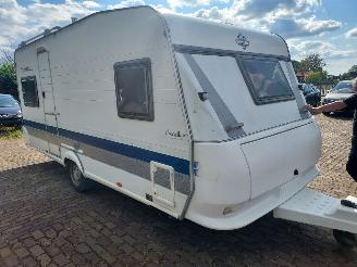 Schade caravan Hobby  495 UFE Mover en nieuwe voortent 2002/3