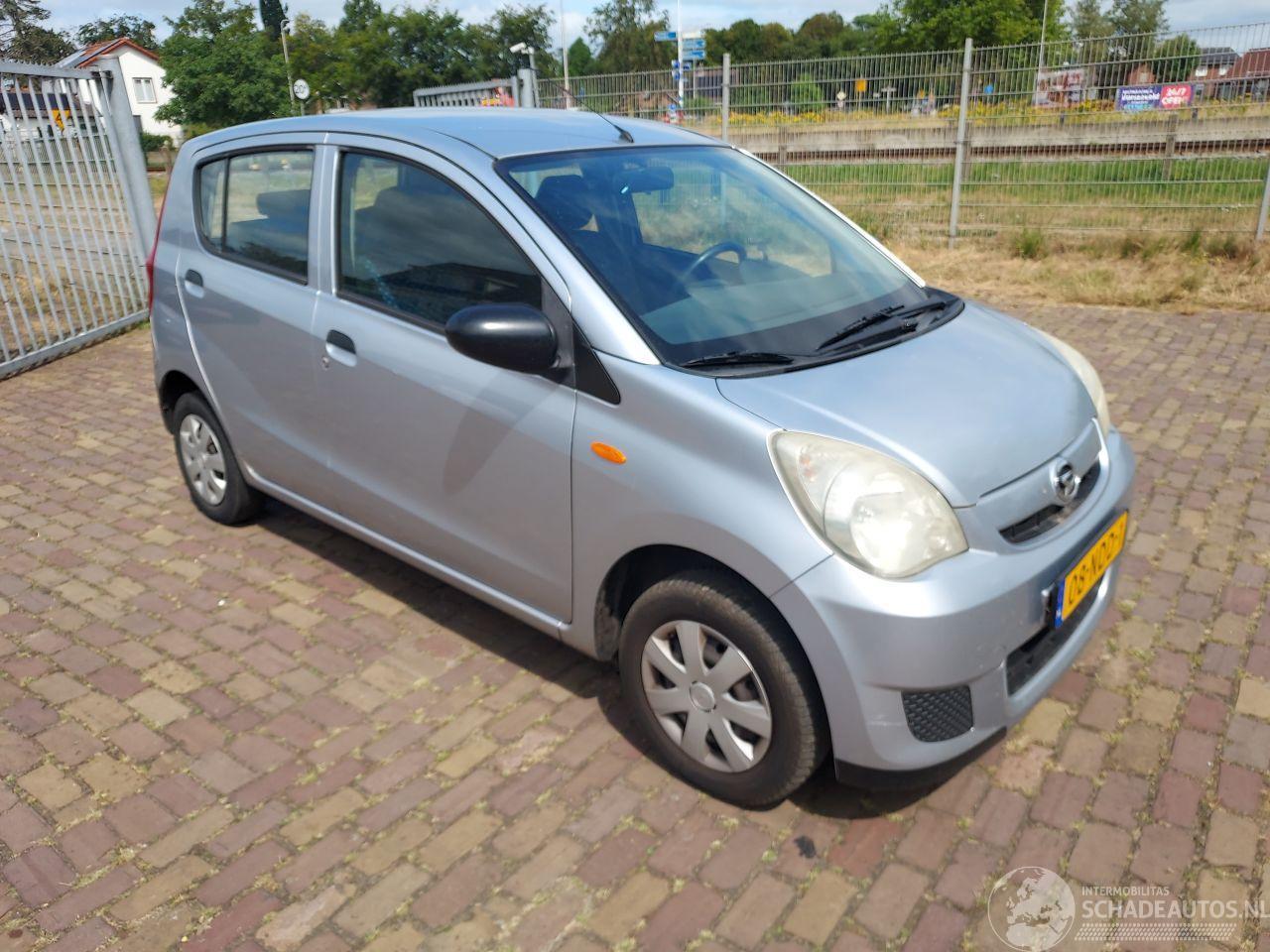 Daihatsu Cuore 