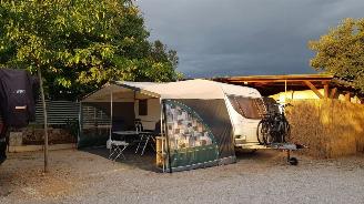 Chateau  Calista 450 Mover Luifel Frans bed picture 9