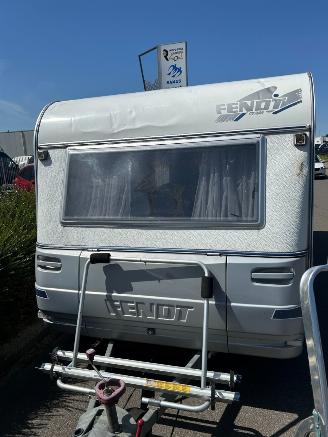 Schadeauto Fendt  Stapelbed Saphir 490 Voortent en luifel 2000/2