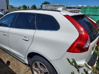 Volvo Xc-60 GERESERVEERD  2.0 Benzine AUTOMAAT picture 4