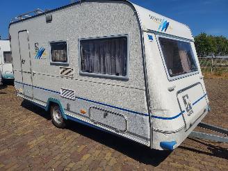 skadebil auto Knaus One 435 As Good As Gold + Voortent 1999/7