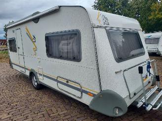 krockskadad bil caravan Knaus  Sudwind 550 TK Stapelbed+Luifel 2001/7