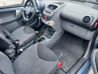 Toyota Aygo 5 deurs picture 7