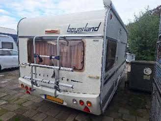 skadebil caravan Beyerland  Vitesse 460 FB Mover Omnistor Frans bed 2002/5