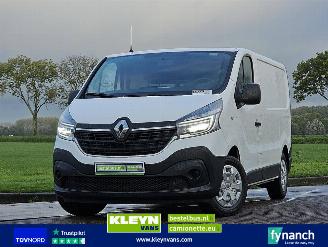 krockskadad bil auto Renault Trafic 1.6 DCI 2021/6