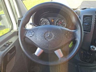 Mercedes Sprinter 319 picture 9