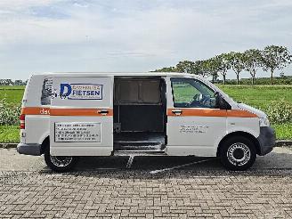 Volkswagen Transporter 1.9TDI picture 12