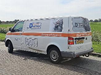 Volkswagen Transporter 1.9TDI picture 6