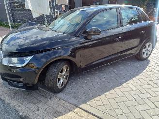 skadebil auto Audi A1  2017/8