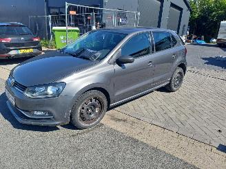 damaged passenger cars Volkswagen Polo all star uitvoering 2016/11