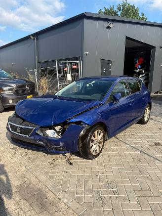 Schadeauto Seat Leon 999cc 85kw automaat 2017/10