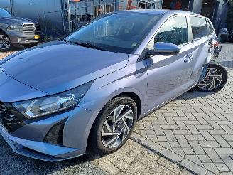 Unfallwagen Hyundai I-20 style 73  kw turbo automaat 2024/4