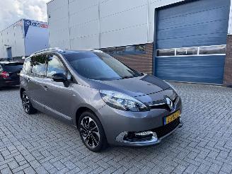 uszkodzony samochody osobowe Renault Grand-scenic 1.2 TCe 85kw Bose 2014/10