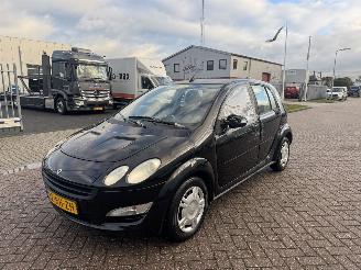 damaged passenger cars Smart Forfour 1.1 Pulse 55Kw AIRCO 2005/4