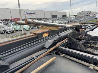 Volvo FM 8x2 Haakarm picture 8