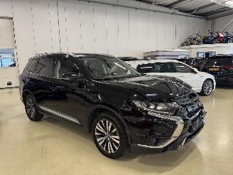 Voiture accidenté Mitsubishi Outlander 2.0 Intense+  Aut. 7-persoons 2019/8