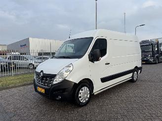 skadebil bedrijf Renault Master 2.3 DCI L2-H2 Navi - Airco - Euro6 2019/1