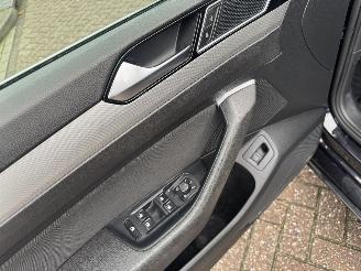 Volkswagen Passat 1.6 TDI Clima - Navi picture 13