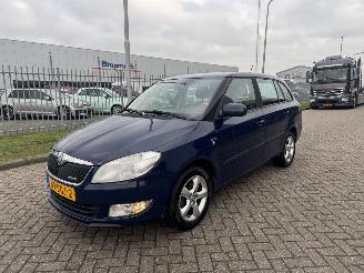 Vaurioauto  passenger cars Skoda Fabia 1.2 TDI 55Kw Airco - Navi 2011/9