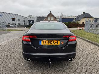 Jaguar XF 3.0 D V6 Luxury picture 7