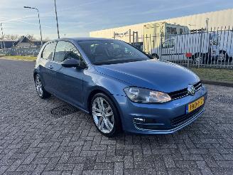 skadebil auto Volkswagen Golf 1.4 TSI  DSG Highline 2013/3