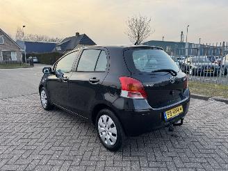 Toyota Yaris 1.3 VVTi 74kw AIRCO picture 3