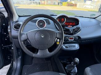 Renault Twingo 1.2 16V Dynamique Clima picture 13