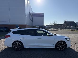 Ford Focus 2.0 110Kw ST Line picture 5