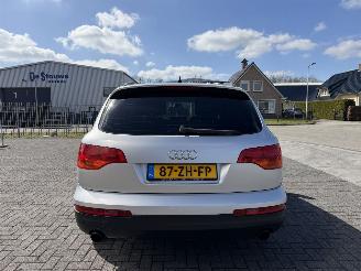Audi Q7 4.2 V8 quattro 5+2 picture 4