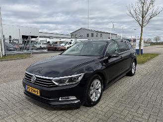 Auto incidentate Volkswagen Passat 1.6 TDI 88Kw DSG Clima - Navi 2017/9
