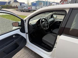 Volkswagen Up! 1.0 44Kw AIRCO - NAVI picture 10