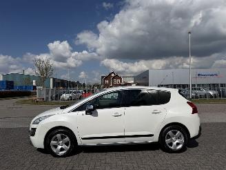Peugeot 3008 2.0 HDI Hybrid4  Clima - Navi picture 2