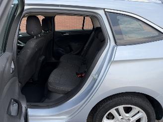 Opel Astra 1.6 CDTi  Clima - Navi - Euro6 picture 15