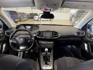 Peugeot 308 SW 1.5 Blue HDI 96Kw NAVI Euro6 picture 14