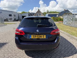 Peugeot 308 SW 1.5 Blue HDI 96Kw NAVI Euro6 picture 7
