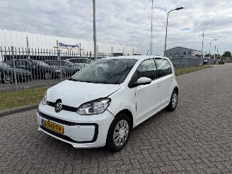 Vaurioauto  passenger cars Volkswagen Up! 1.0 48kw Clima - Euro6 2021/8