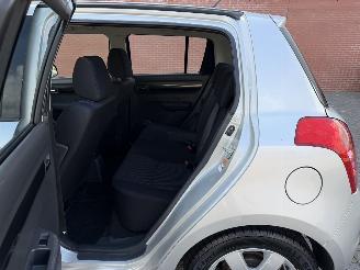 Suzuki Swift 1.3 Shogun 68Kw AIRCO picture 13