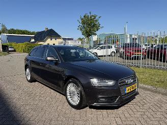 Voiture accidenté Audi A4 1.8 TFSI  Clima - Navi 2013/4