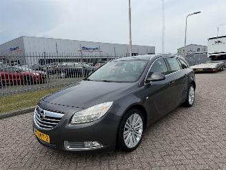 Vaurioauto  passenger cars Opel Insignia 1.4 Turbo 103 kw Sports Tourer 2012/6