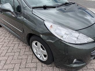 Peugeot 207 1.4 VTi Style AIRCO picture 9