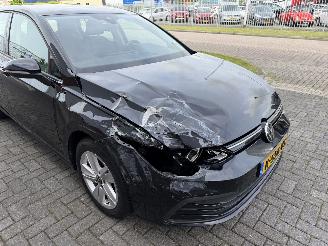 Volkswagen Golf 1.0 TSI 81Kw Clima - Navi picture 9
